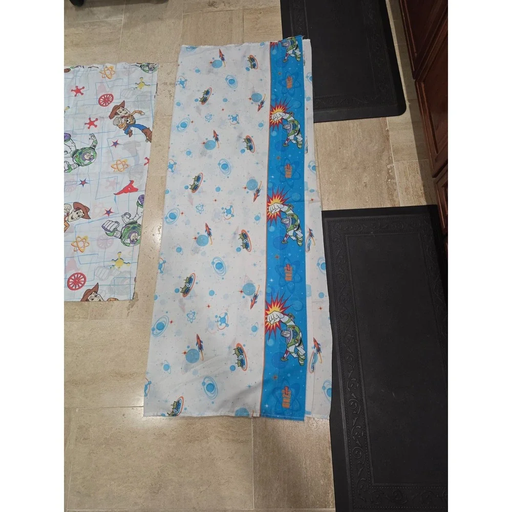 Set of 2 Top Flat Twin Sheets Toy Story‎ Wood Buzz Aliens Fabric Pixar GUC
